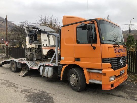 Tractări Auto Baia Mare, firmă de transport utilaje.